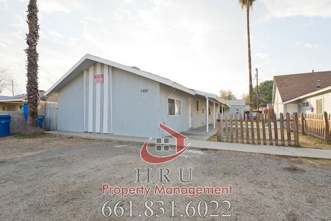 1401 Yosemite Dr in Bakersfield, CA - Building Photo - Building Photo