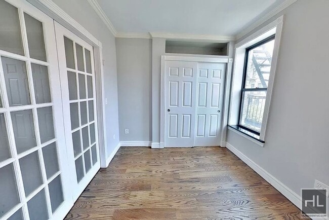 E 10TH ST., Unit 2C in New York, NY - Foto de edificio - Building Photo