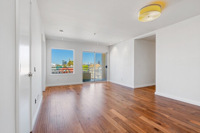 2208 Mission St in San Francisco, CA - Building Photo - Building Photo