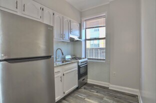 4901 Murphy Pl in West New York, NJ - Building Photo