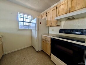 7 Carlotta St in Mission, TX - Building Photo - Building Photo