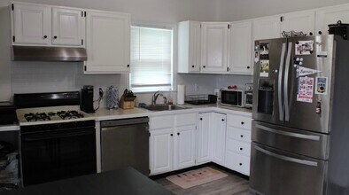 52 Centennial St in Collegeville, PA - Building Photo - Building Photo