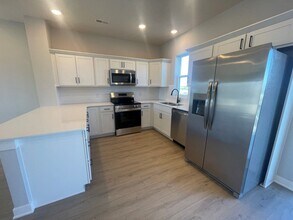 4605 Leawood Ct in Papillion, NE - Building Photo - Building Photo
