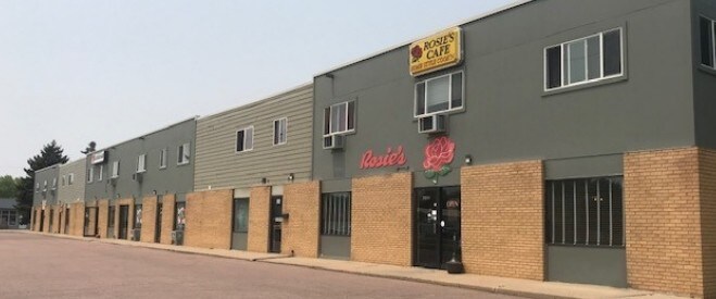 2200-2212 W Madison St in Sioux Falls, SD - Building Photo
