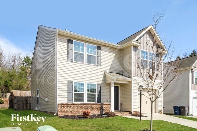 335 Inlet Pl Dr in Winston-Salem, NC - Foto de edificio - Building Photo