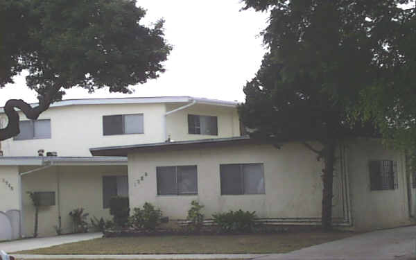 1723 Centinela Ave in Santa Monica, CA - Building Photo