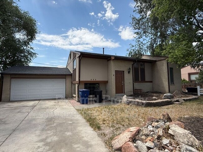 property at 680 E Malibu Dr