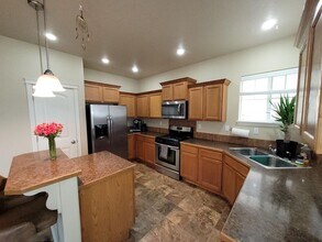 10335 W Breckfield St in Boise, ID - Building Photo - Building Photo