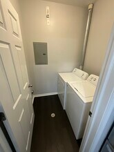 23840 Northstone Village Dr in Taylor, MI - Building Photo - Building Photo