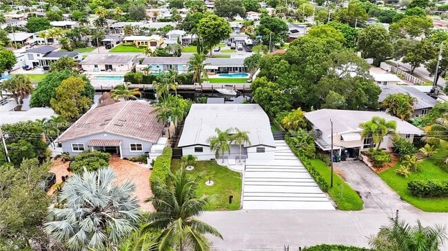 2413 Gulfstream Ln in Fort Lauderdale, FL - Building Photo - Building Photo