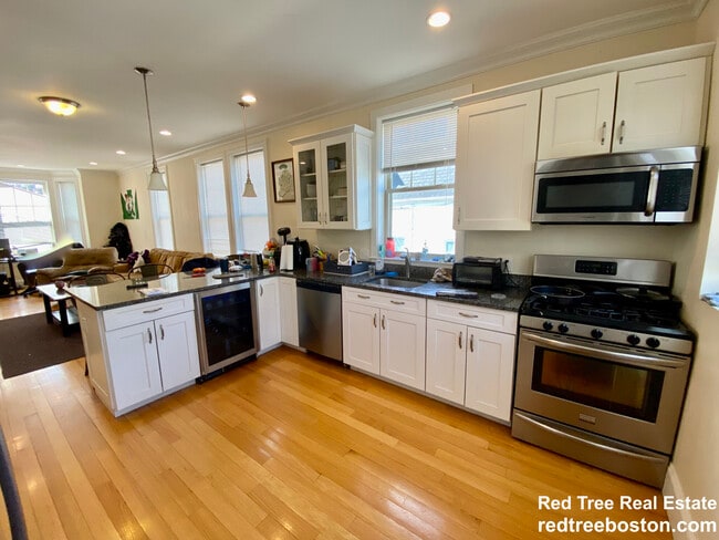 property at 1 Larose Pl