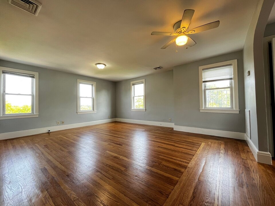 82 Roanoke St, Unit 3 in Providence, RI - Foto de edificio
