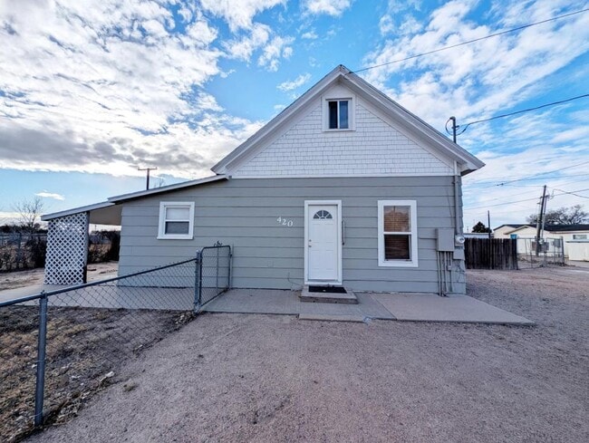property at 420 S 8th Ave