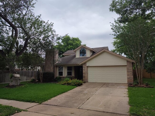 2223 Greencove Ln in Sugar Land, TX - Building Photo - Building Photo