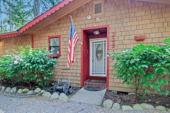 22311 Overlake Loop SE in Yelm, WA - Building Photo - Building Photo