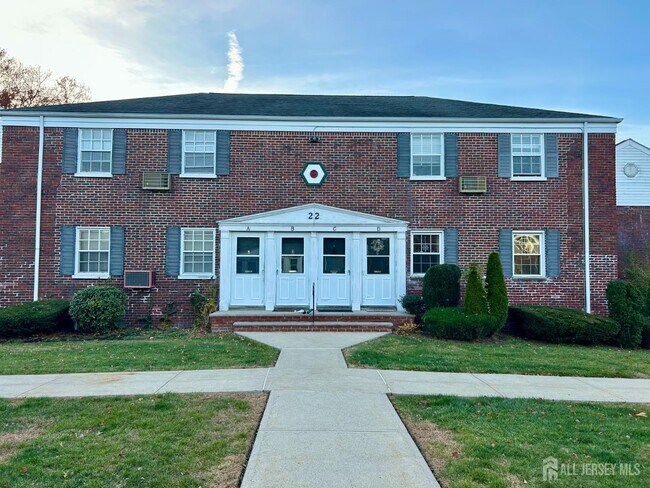 22 Roselle Ave in Roselle Park, NJ - Building Photo - Building Photo