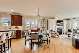 3348 N Sheffield Ave in Chicago, IL - Building Photo - Building Photo