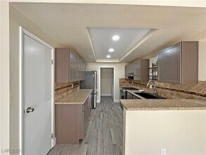 117 Boysenberry Ln in Henderson, NV - Building Photo - Building Photo