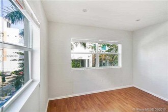 2411 Biscayne Blvd-Unit -3 in Miami, FL - Building Photo - Building Photo