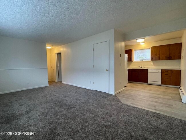 2746 W 42nd Ave