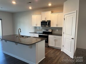104 Sycamore Xing Ct in Locust, NC - Building Photo - Building Photo
