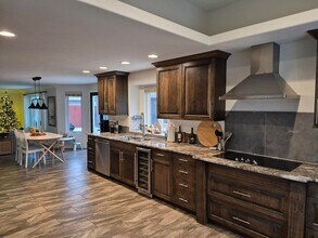 1878 N Bing Ave in Meridian, ID - Building Photo - Building Photo