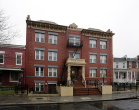 Washington Parkview Apartments in Washington, DC - Foto de edificio - Building Photo