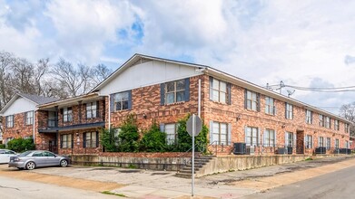 Washington Square Apartments in Paris, TX - Building Photo - Building Photo