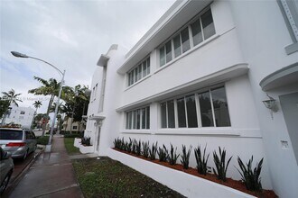 810 7th St in Miami Beach, FL - Building Photo - Building Photo