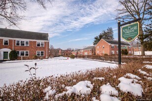 95 N Broadway in White Plains, NY - Building Photo