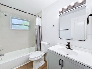 850 Karen St in Palm Harbor, FL - Building Photo - Building Photo