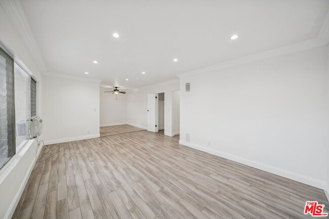 1215 Hayworth Ave in West Hollywood, CA - Building Photo - Building Photo