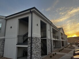 6159 Winding Wy in Hurricane, UT - Building Photo