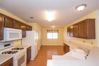 6040 Abilene Trl in Austin, TX - Building Photo - Building Photo