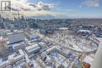 65-4465 St Mary St in Toronto, ON - Building Photo - Building Photo