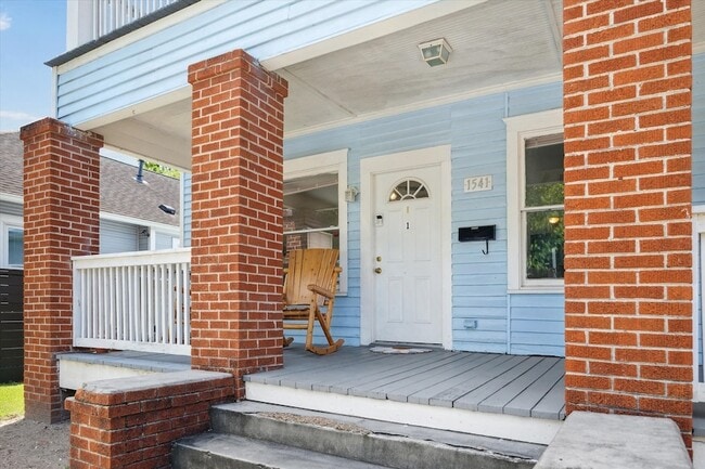 property at 1541 Ashland St
