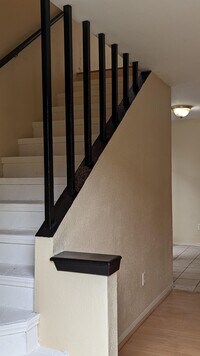 1946 Upland Dr photo'