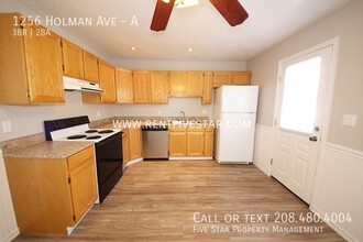 1256 Holman Ave in Pocatello, ID - Building Photo - Building Photo