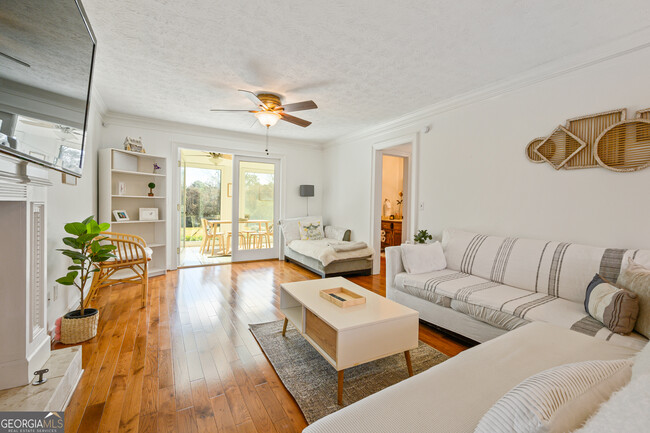 property at 1223 Settlebench Ln