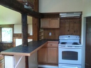 410 Old Montague Rd in Amherst, MA - Building Photo - Building Photo