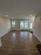 5772 Ethan Allen Hwy, Unit 1 in New Haven, VT - Building Photo - Building Photo