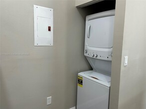 7525 SW 153rd Pl in Miami, FL - Building Photo - Building Photo