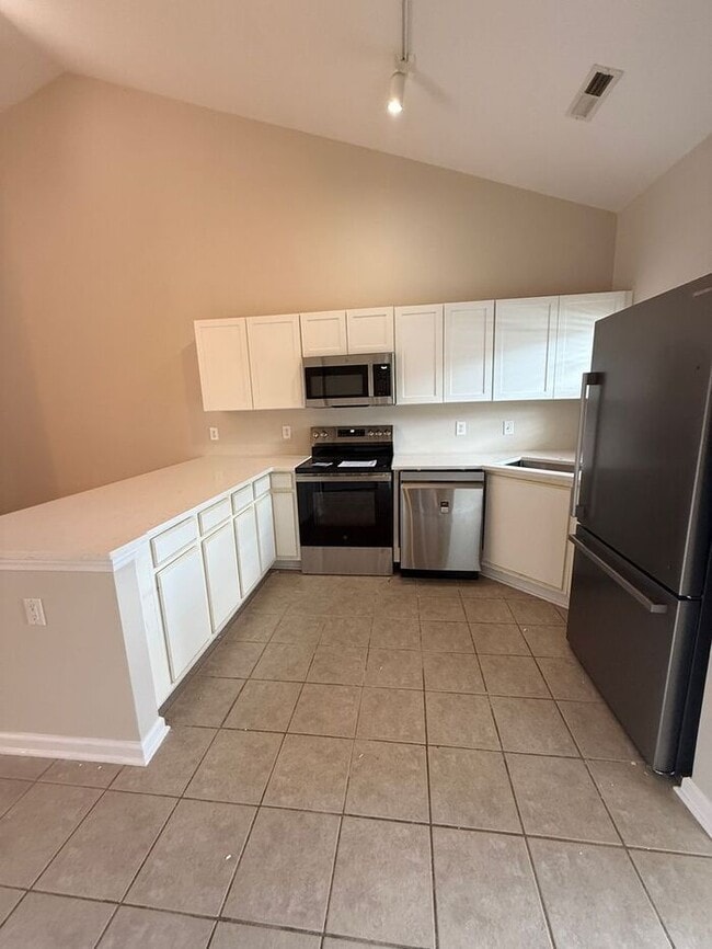 323 Hibiscus Way in Wilmington, NC - Building Photo - Building Photo