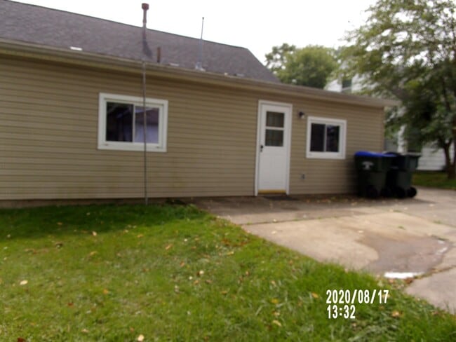 1413 ANDERSON in Cuyahoga Falls, OH - Building Photo - Building Photo