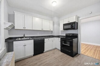 94 Liberty St in Middletown, CT - Building Photo - Building Photo