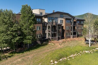 Crestview Condominiums in Park City, UT - Building Photo - Building Photo