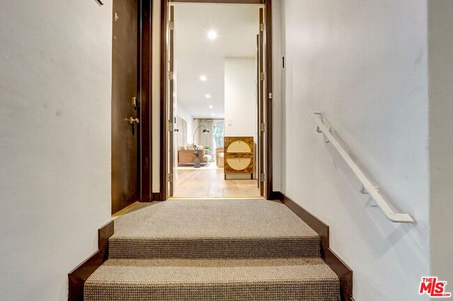 874 Hammond St in West Hollywood, CA - Building Photo - Building Photo