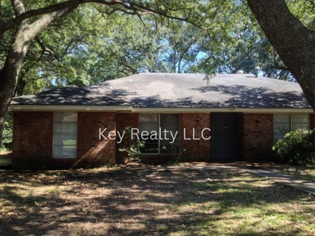 5207 Connella Dr