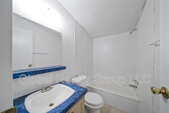 106 Haeckerville Rd in Cibolo, TX - Building Photo - Building Photo