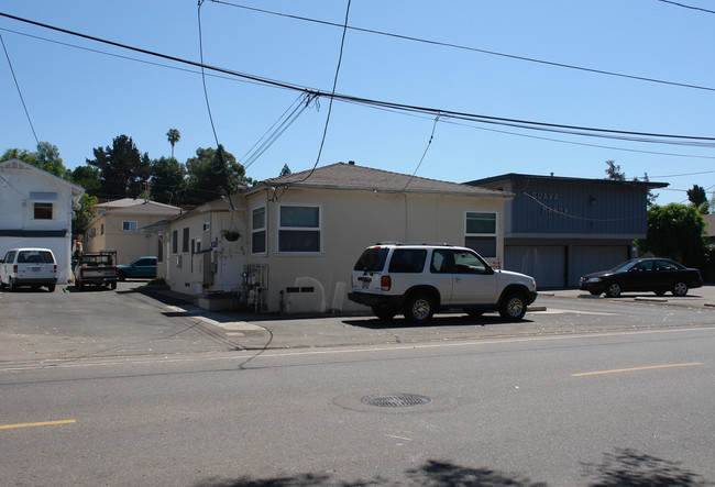 Guava Apartments in La Mesa, CA - Building Photo - Building Photo